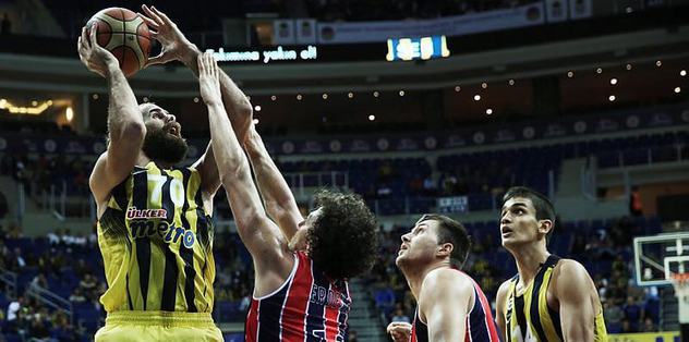 Fenerbahçe galibiyetle başladı