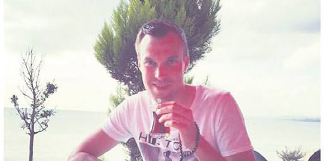 Grosskreutz tespih çekiyor