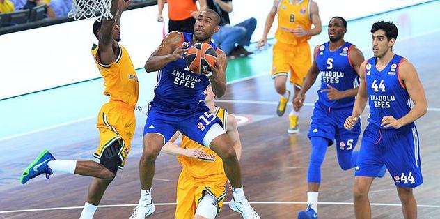 Anadolu Efes ezip geçti