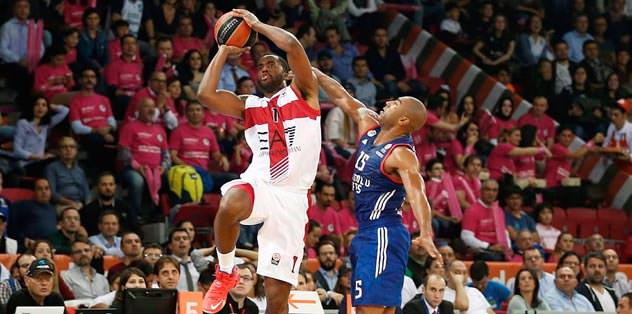 Anadolu Efes fire vermedi