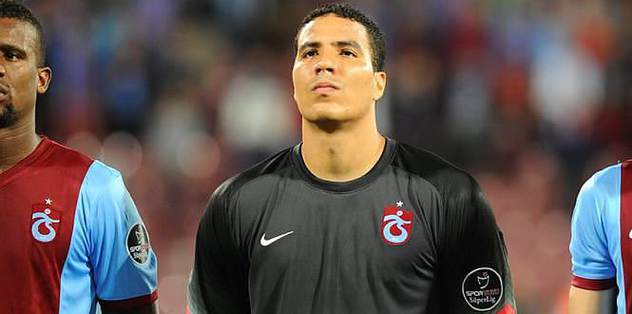Esteban kalesinde devleşti