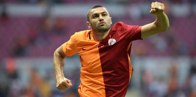 Burak, tribünlere gitti ve...