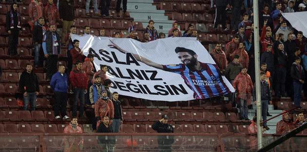 Yalnız değilsin