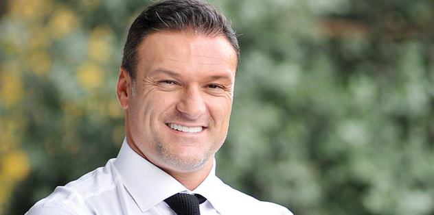Alpay hoca oluyor