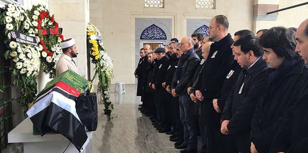 Beşiktaşlı eski yönetici toprağa verildi