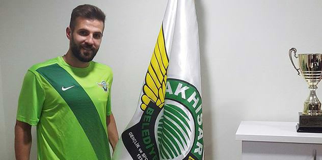 Kenan Karışık, Akhisar'da