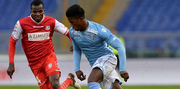 Lazio ligde puan kaybetti