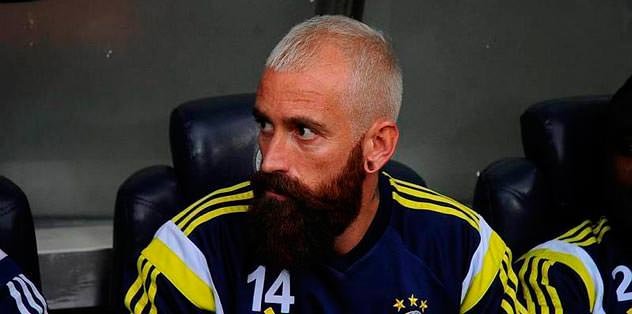 Bak sen şu Raul'a!