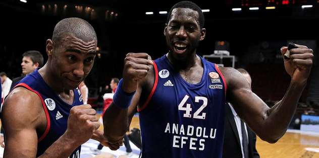 Anadolu Efes, Rusya deplasmanında