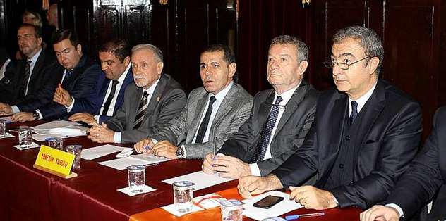 G.Saray Divan Kurulu olağanüstü toplanıyor