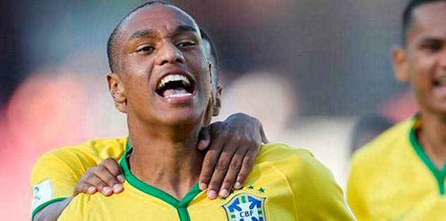 Leandrinho'ya 'Efsane' destek