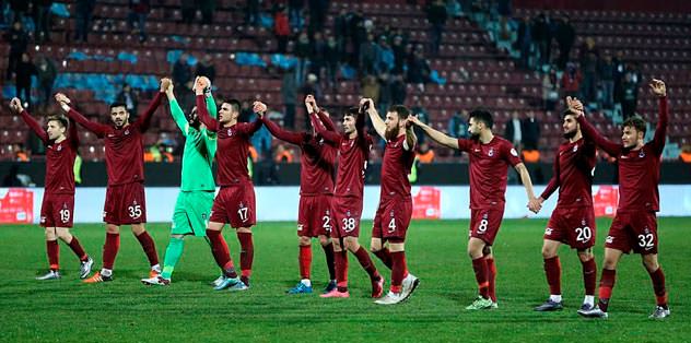 Tribünler boş kaldı