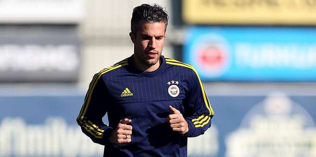Van Persie takımla çalıştı