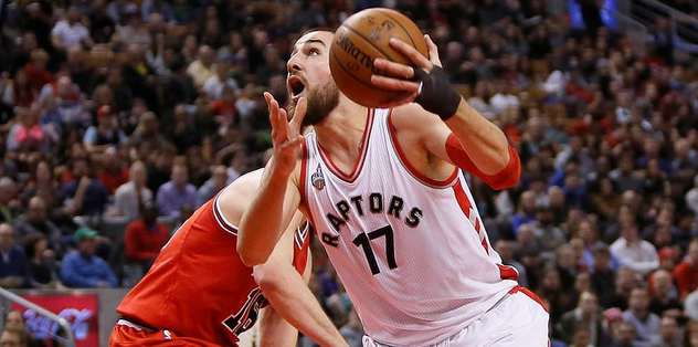 Valanciunas'ın askerliği ertelendi