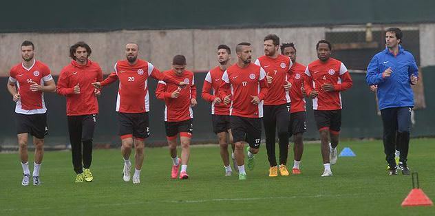 Motta kadroda, Eto'o oynamayacak