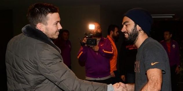Linnes'a sıcak karşılama