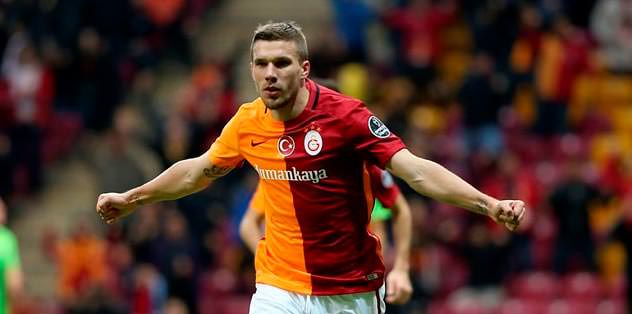 Podolski gazı verdi