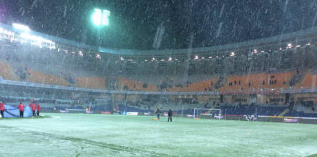 Beşiktaş maçı tatil edildi
