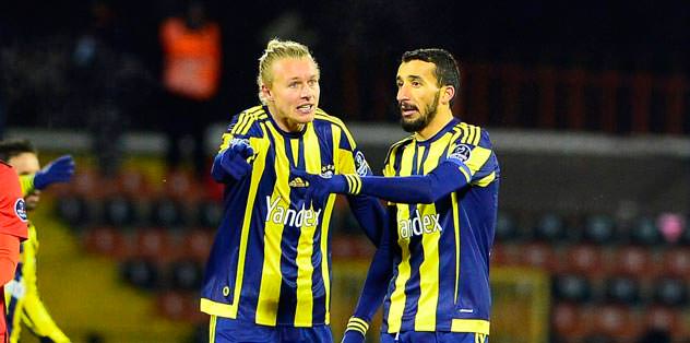 Kuyt yakın takipte