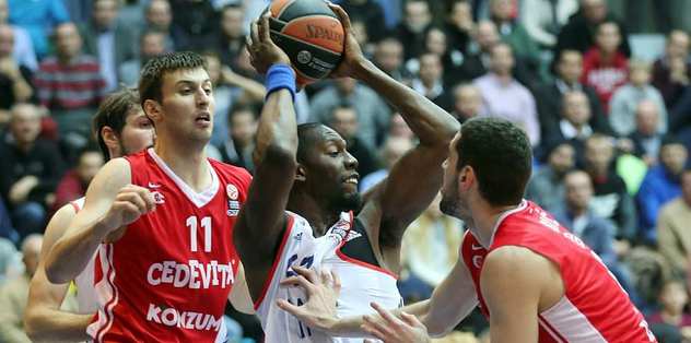 Anadolu Efes ikinci yenilgisini aldı