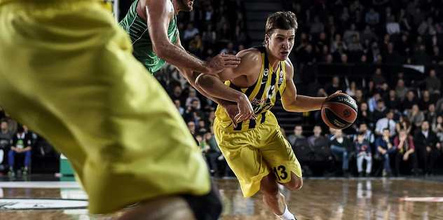Fener 4'te 4 yaptı