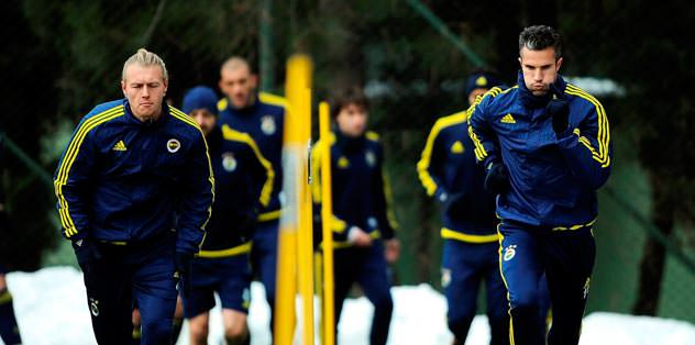 Van Persie takımla çalıştı