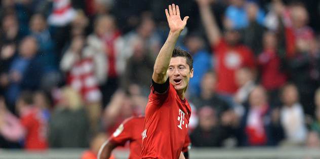 Bayern'i Lewa sırtladı