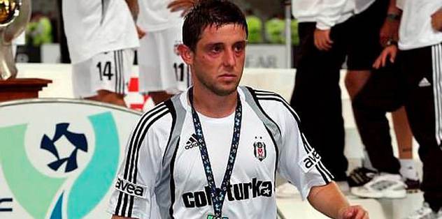 Nihat Kahveci'den 'olay' paylaşımlar!