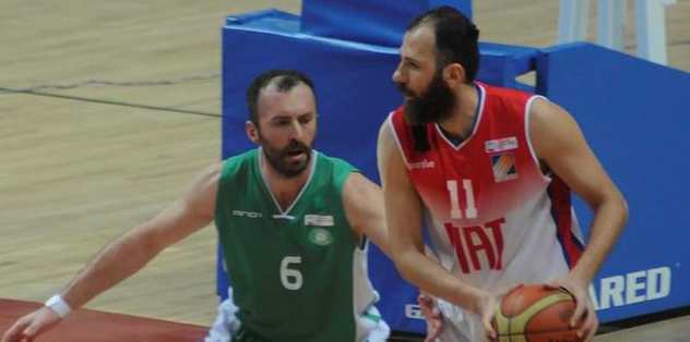 TOFAŞ liderliği korudu