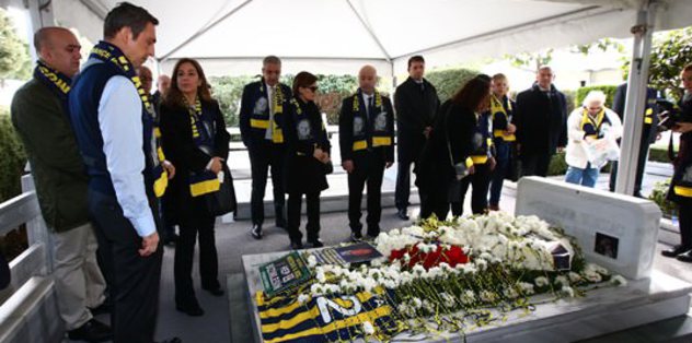 Mustafa Koç kabri başında anıldı