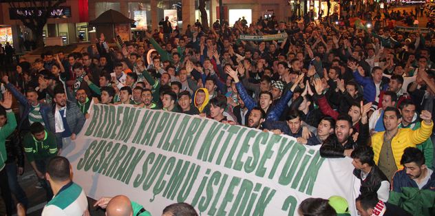 Bursa taraftarından TFF'ye tepki