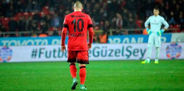 Sneijder ayrılmayı düşünüyor