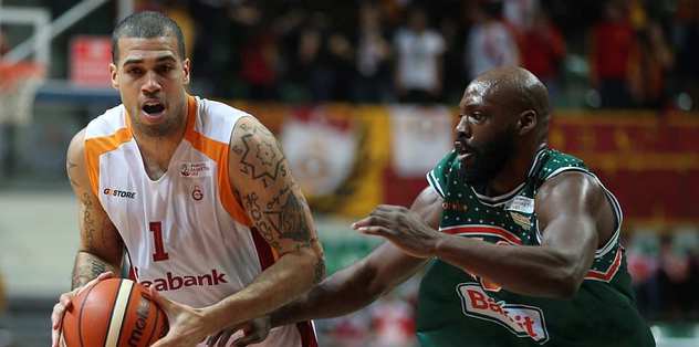 Galatasaray son saniyede yıkıldı