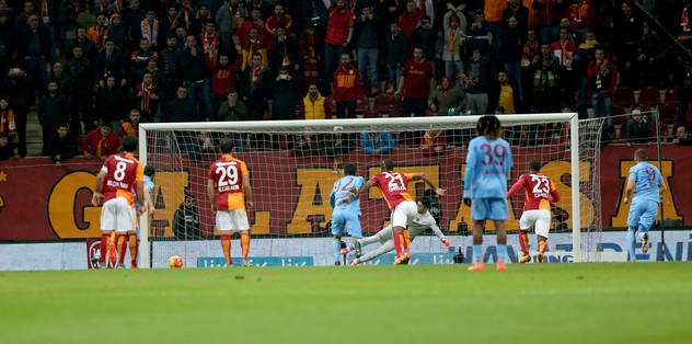 TT Arena'da penaltı kararı