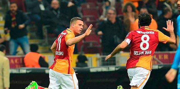 İlk derbiyi kazandı