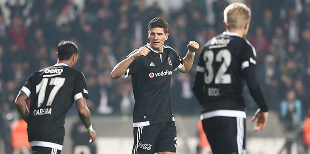 Takımı 3 kez ipten aldı
