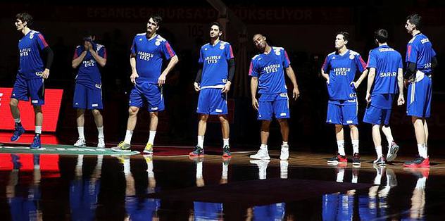 Anadolu Efes, Kızılyıldız deplasmanında