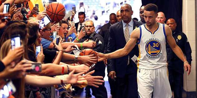 Stephen Curry'nin rekor gecesi