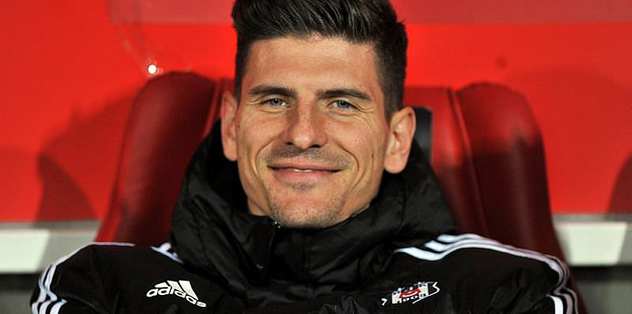 "Gomez, Beşiktaş'ta mutlu"