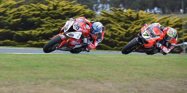 Superbike İlk yarışı Jonathan Rae