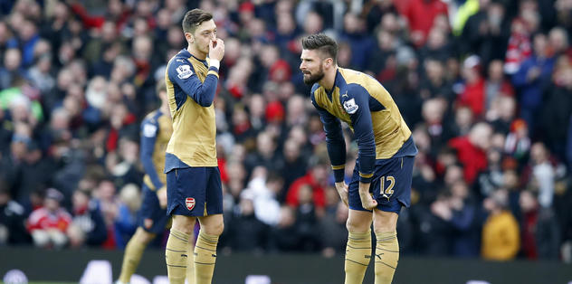 Arsenal'e bir darbe de ManU'dan