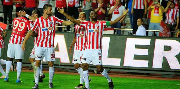 Takımı Eto'o sırtlıyor