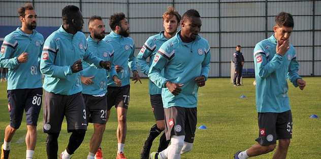 Ç. Rizespor, İstanbul'a gitti