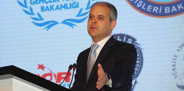 "Biz holiganlara karşıyız"