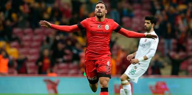 Sinan Gümüş derbide 11’de