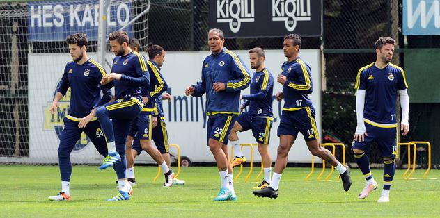 Van Persie takımla çalıştı