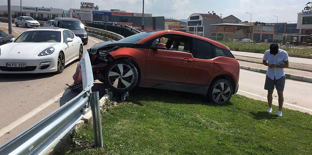 Sercan Yıldırım trafik kazası geçirdi