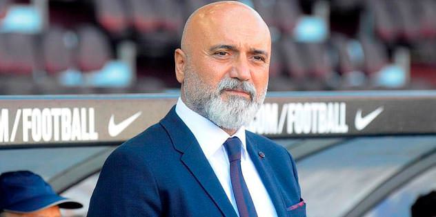 Karaman’a istifa çağrısı
