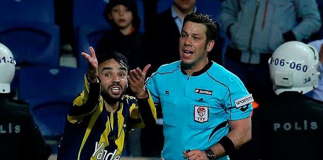 Fırat Aydınus’a ‘penaltı’ isyanı!