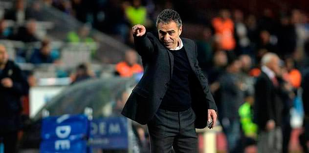 Ersun Yanal geliyor